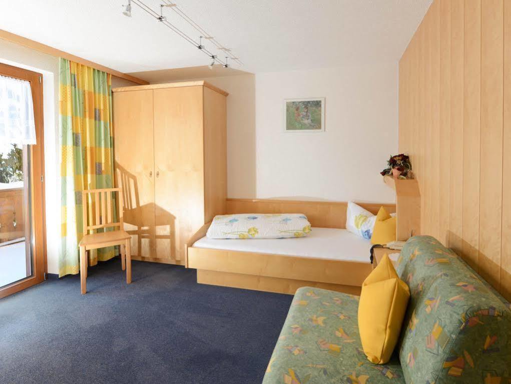 Haus Furka Otel Damuels Dış mekan fotoğraf